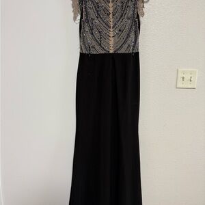 Aidan Mattox Black and Silver Maxi Dress